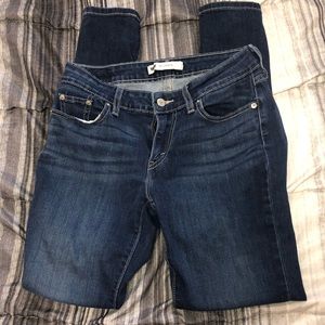Skinny Levi’s dark wash